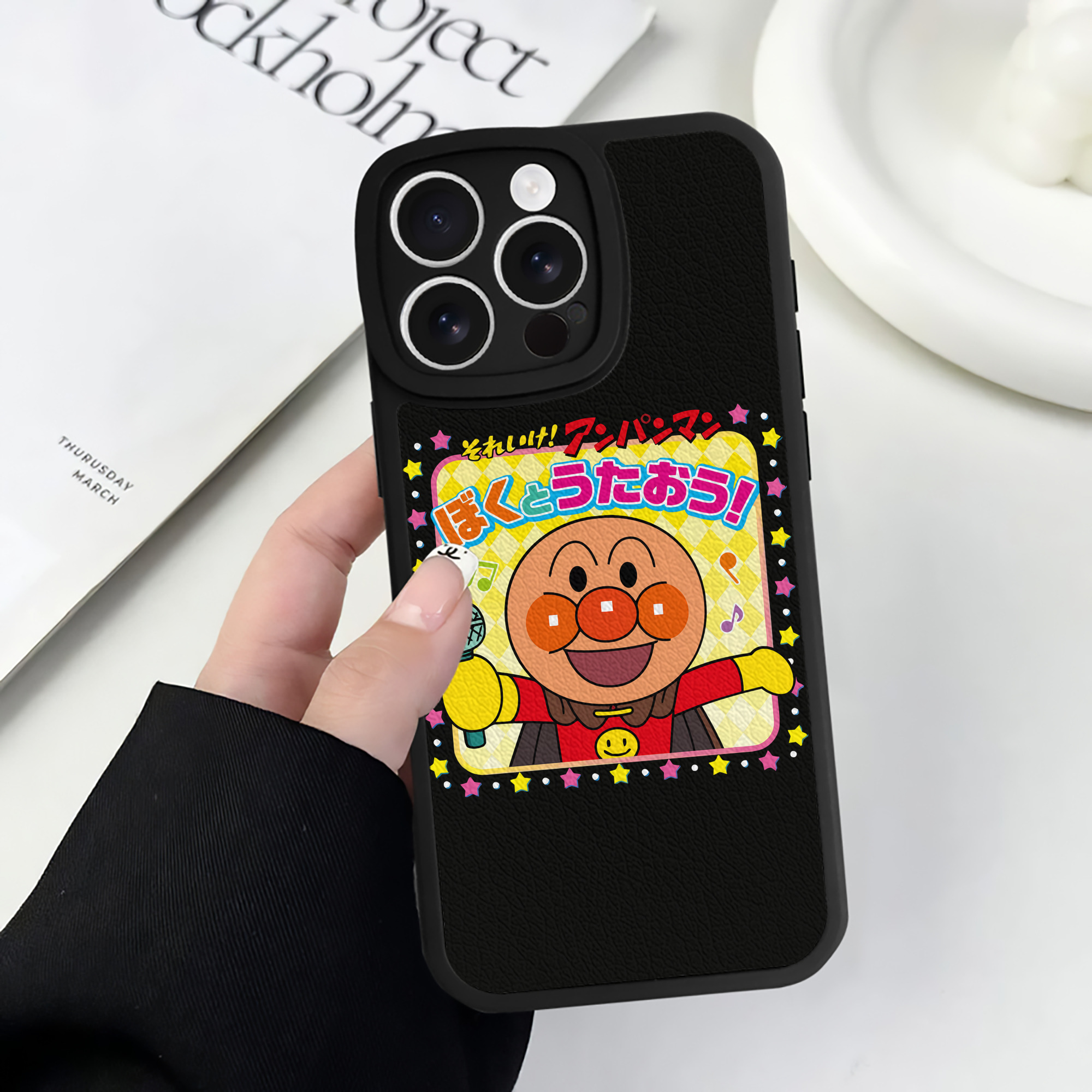 （画像用） アンパンマン Anpanman 【iPhone 16シリーズ対応】シリコンスマホケース（レザー調） 材質：シリコン